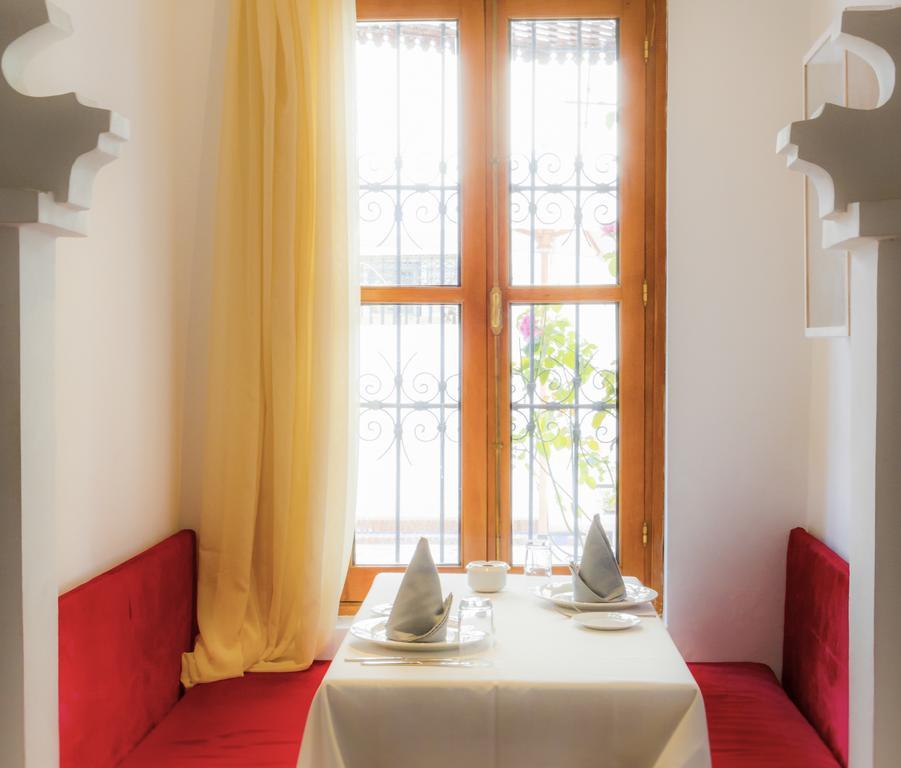Blanco Riad Tetouan